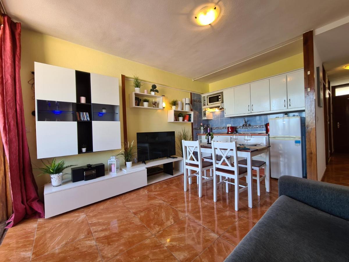 Vida Loca Only 190 Meters To The Sea, Balcony, Sea View, Pool, Wifi Apartment Playa Feñabe Exterior foto
